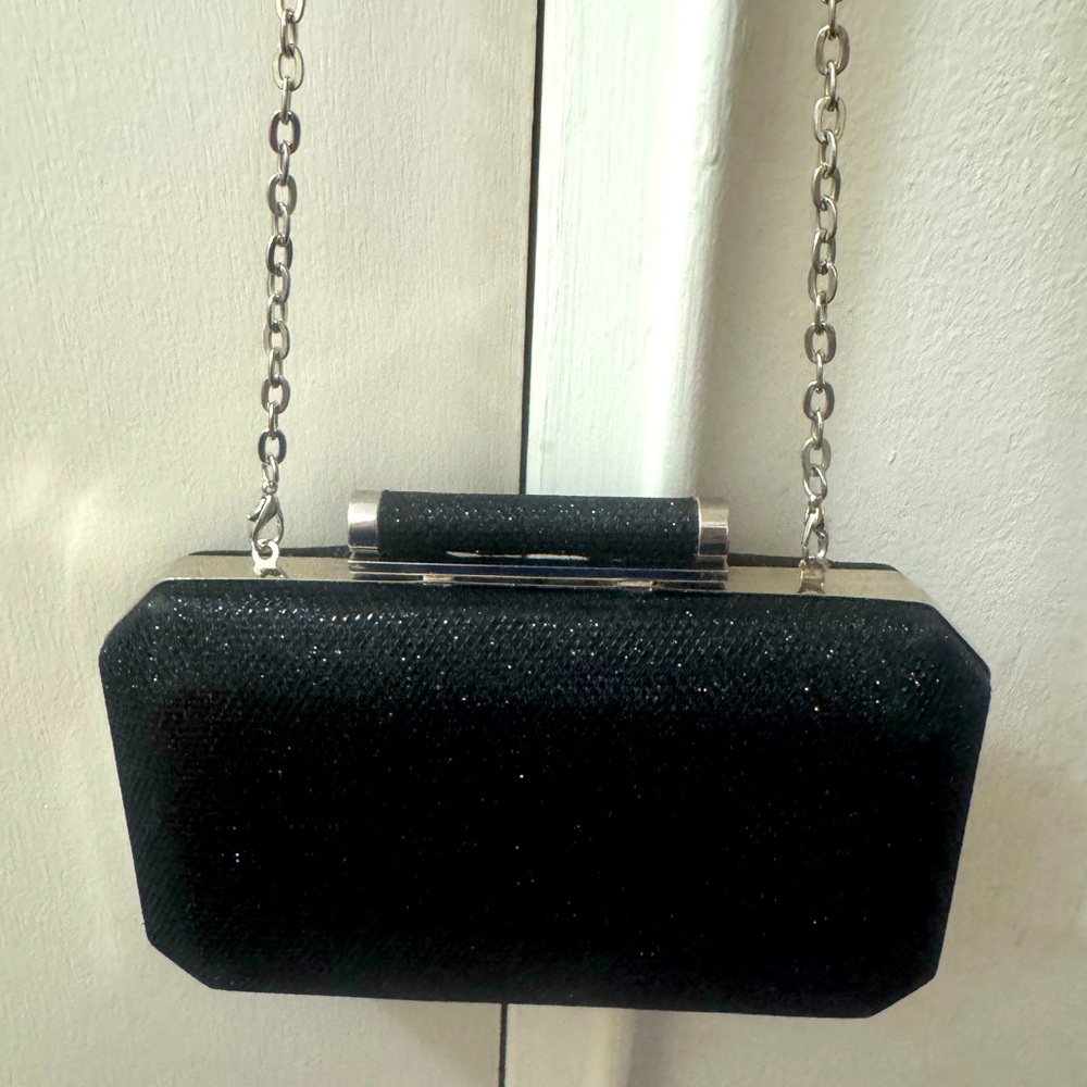 Mystique Beautiful crossbody evening clutch bag Color